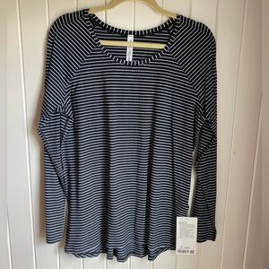 Lululemon Emerald LS, NWT, Charcoal Gray and White Stripe, Size 10